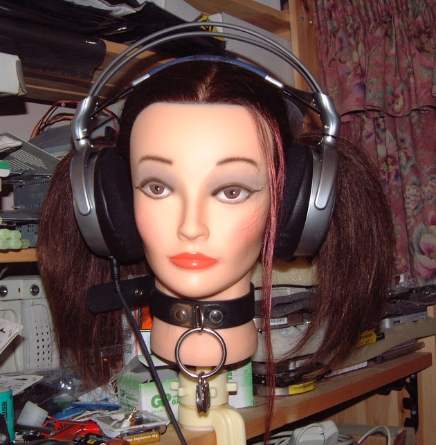 headphone-stand.jpg